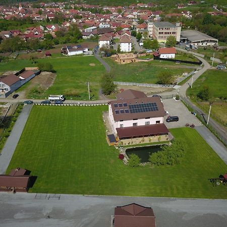 Rai Romanesc Sălişte Exterior foto
